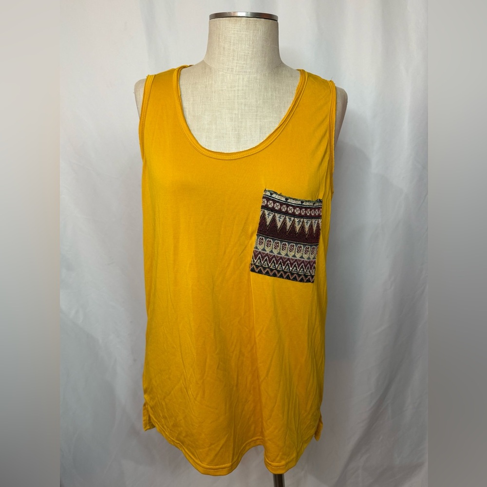 NWOT POL Mustard Yellow Sleeveless Top with Patterned Pocket Size Large